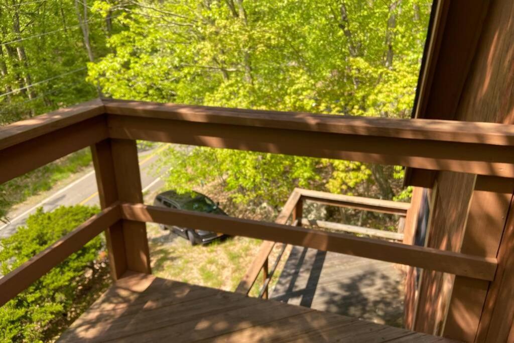 Chalet Regent Hilltop Sandyville