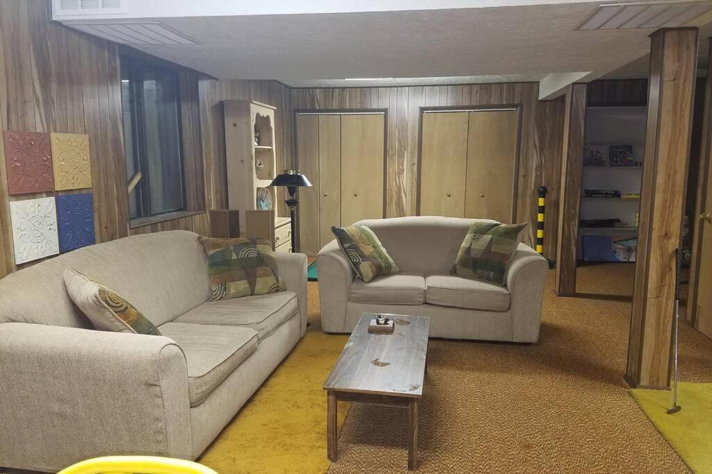 Regent Hilltop Chalet